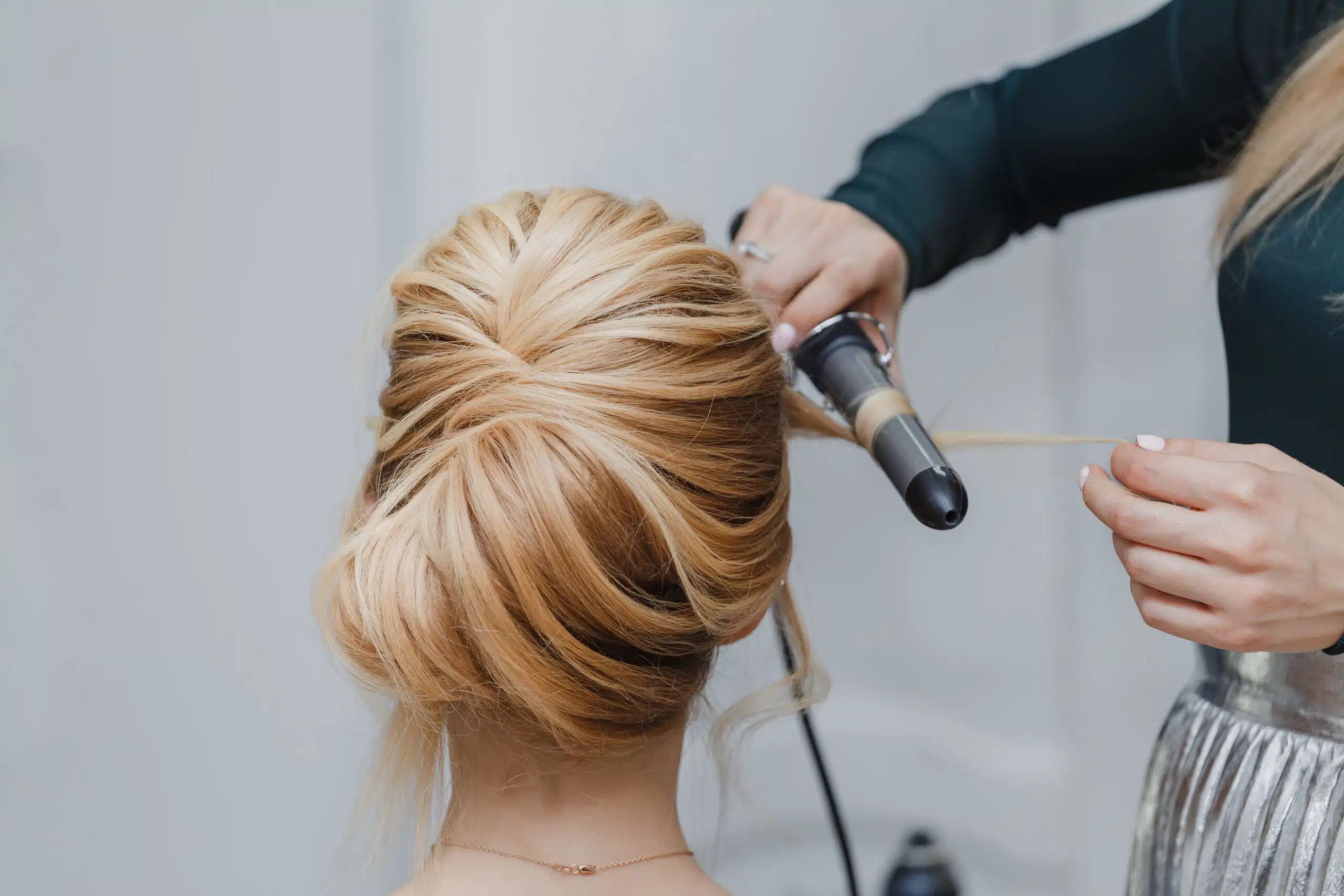 Updo with Simple Braiding That Look Salon Updo with Simple Braiding That Look Salon